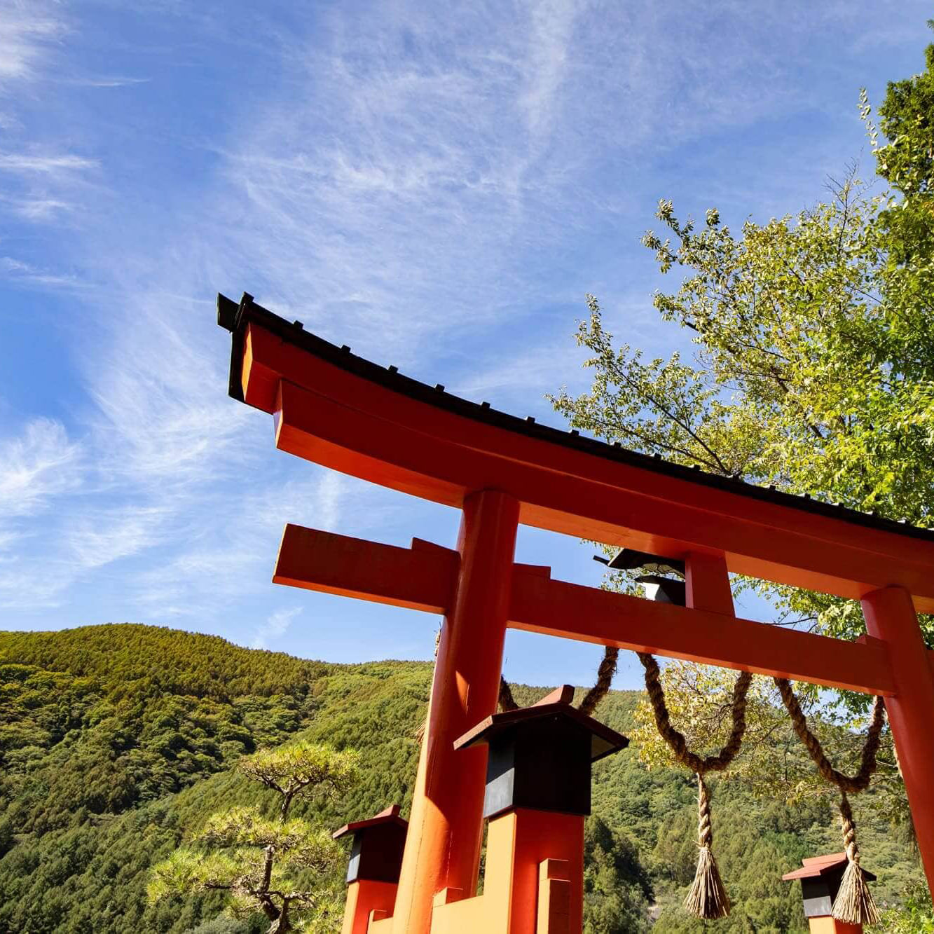 一之鳥居から木祖の山々を望む